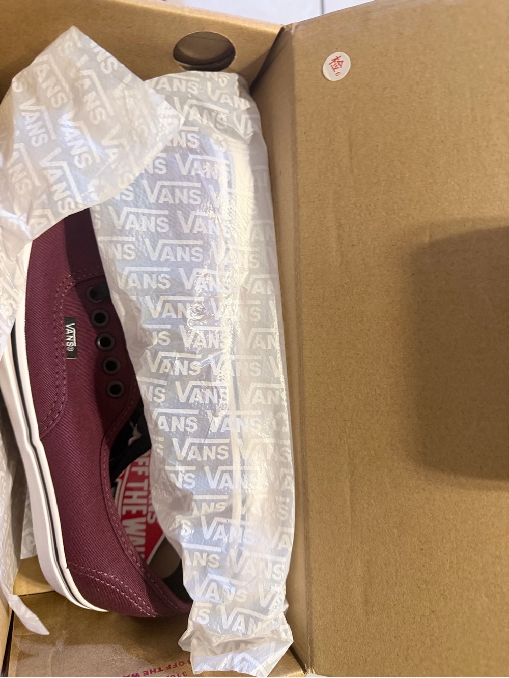 🌟🌼NIB Vans Authentic Low Top Sneakers in Burgundy UNISEX MEN’S 6.5 WOMEN’S 8 - Picture 10 of 11